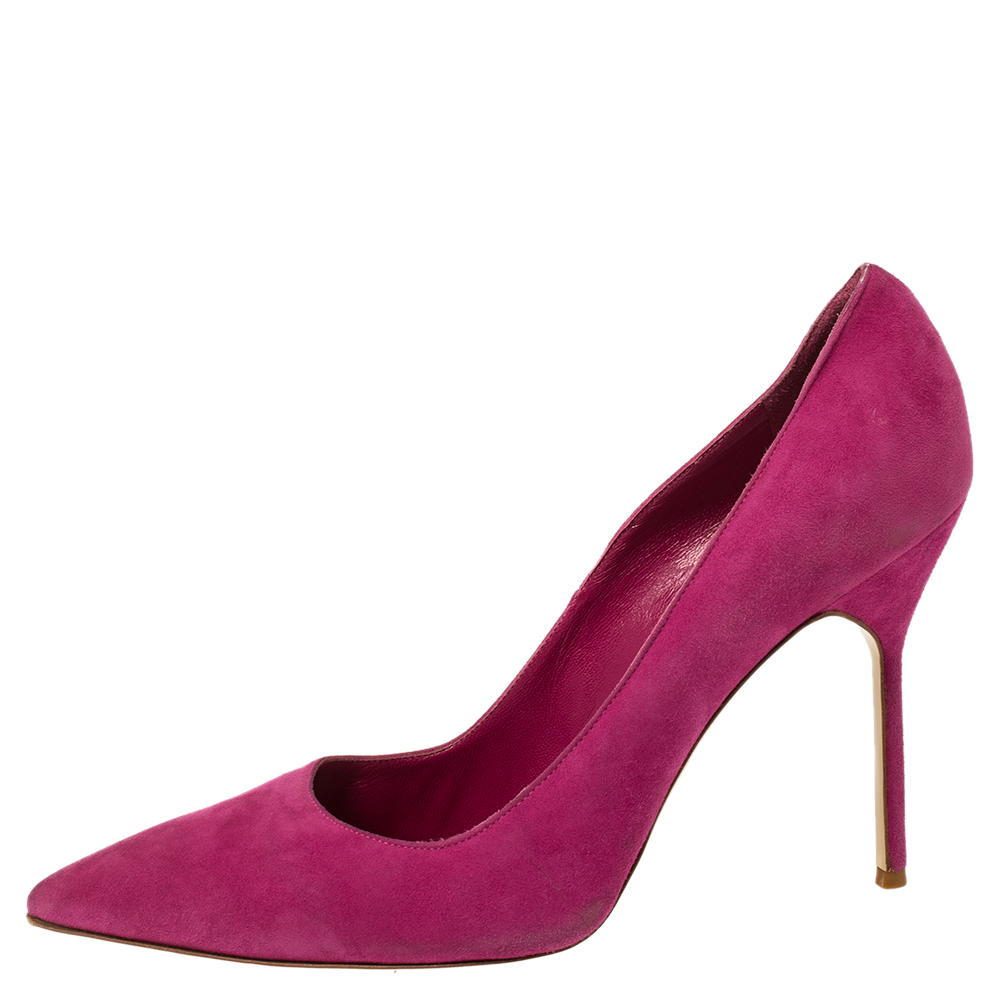 

Manolo Blahnik Pink Suede BB Pointed Toe Pumps Size