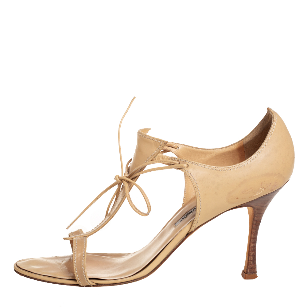 

Manolo Blahnik Beige Leather Sandals Size