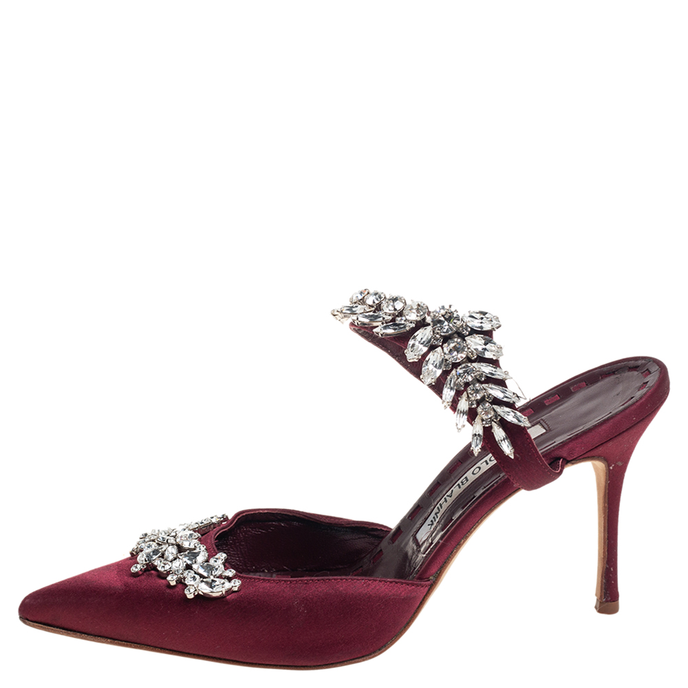 

Manolo Blahnik Burgundy Satin Crystal Embellshed Lurum Sandals Size