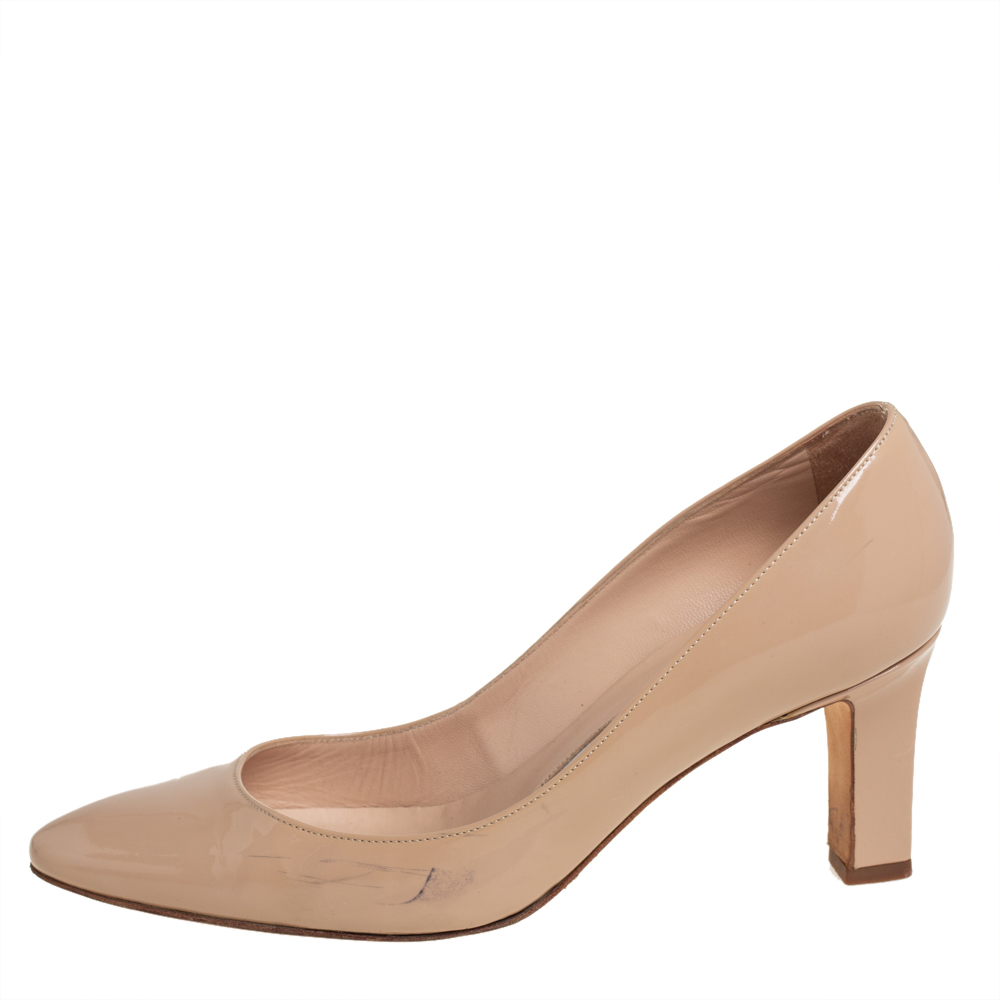 

Manolo Blahnik Beige Leather Pumps Size