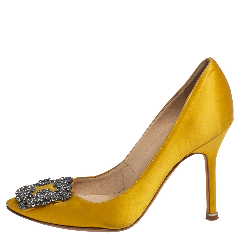 

Manolo Blahnik Yellow Hangisi Crystal Embellished Pumps Size