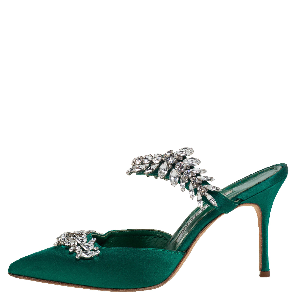 

Manolo Blahnik Green Satin Crystal Embellished Lurum Sandals Size