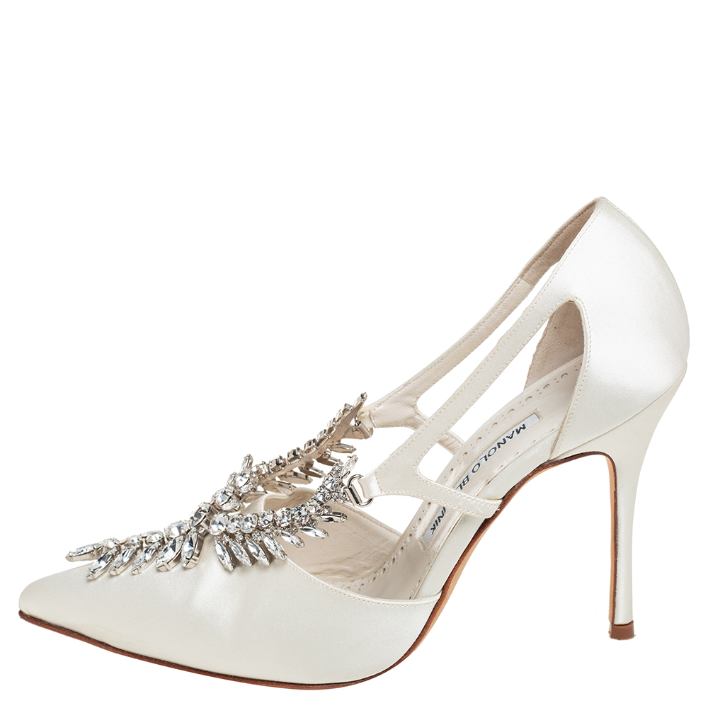 

Manolo Blahnik Ivory White Satin Lala Crystal Embellished Pointed Toe Pumps Size