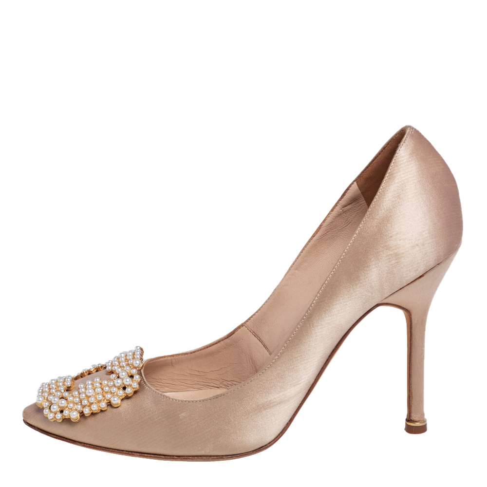 

Manolo Blahnik Beige Satin Hangisi Pearl Embellishments Pumps Size
