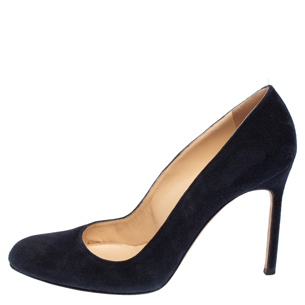 

Manolo Blahnik Navy Blue Suede BB Round Toe Pumps Size