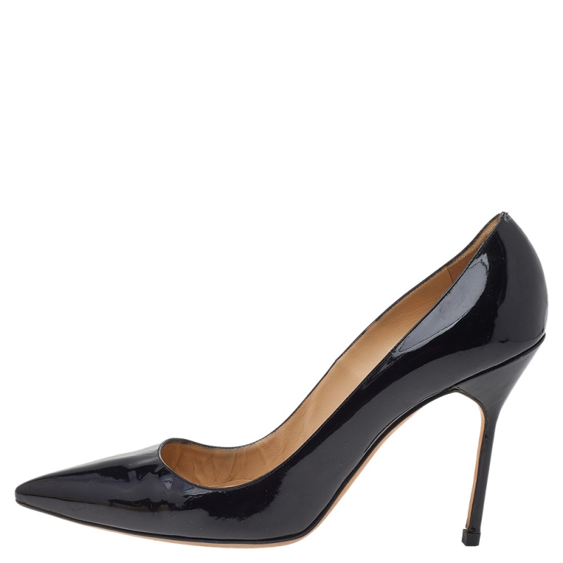 

Manolo Blahnik Black Patent Leather BB Pointed Toe Pumps Size