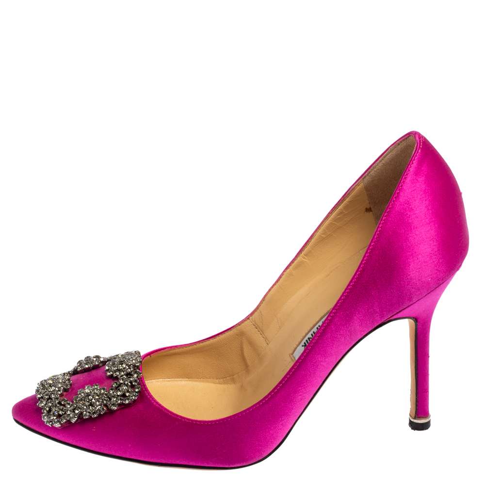 

Manolo Blahnik Pink Satin Hangisi Crystal Embellishments Pumps Size