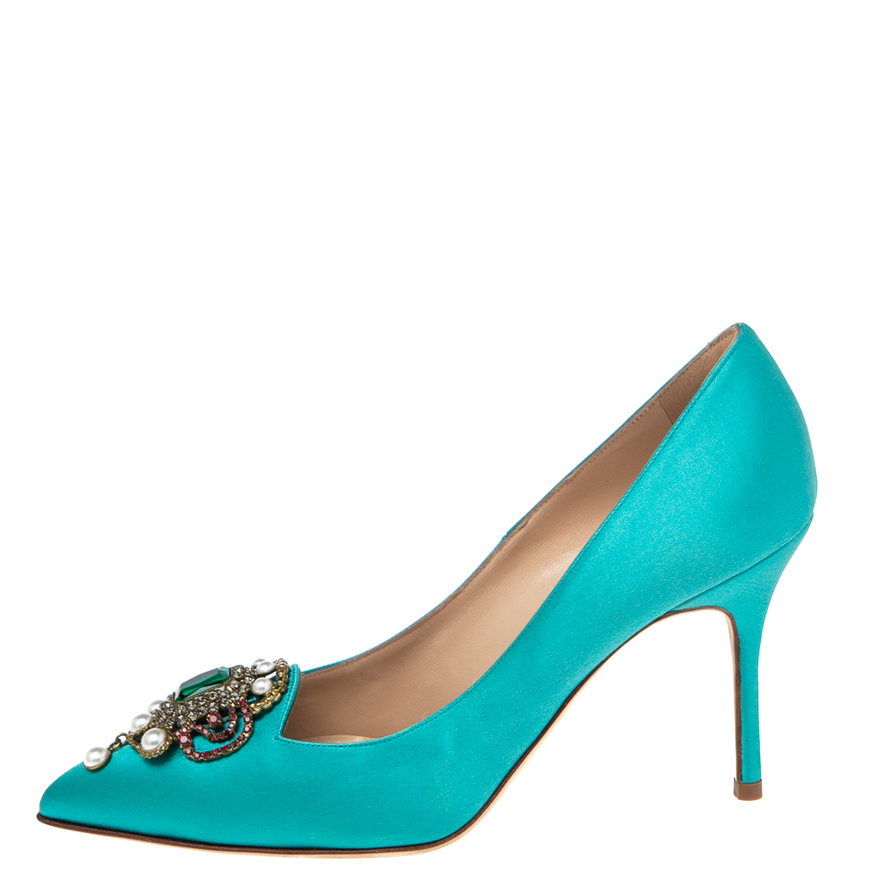 

Manolo Blahnik Blue Satin Eufrasia Pointed Toe Pumps Size