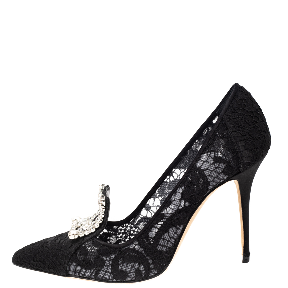 

Manolo Blahnik Black Lace Borlak Pumps Size