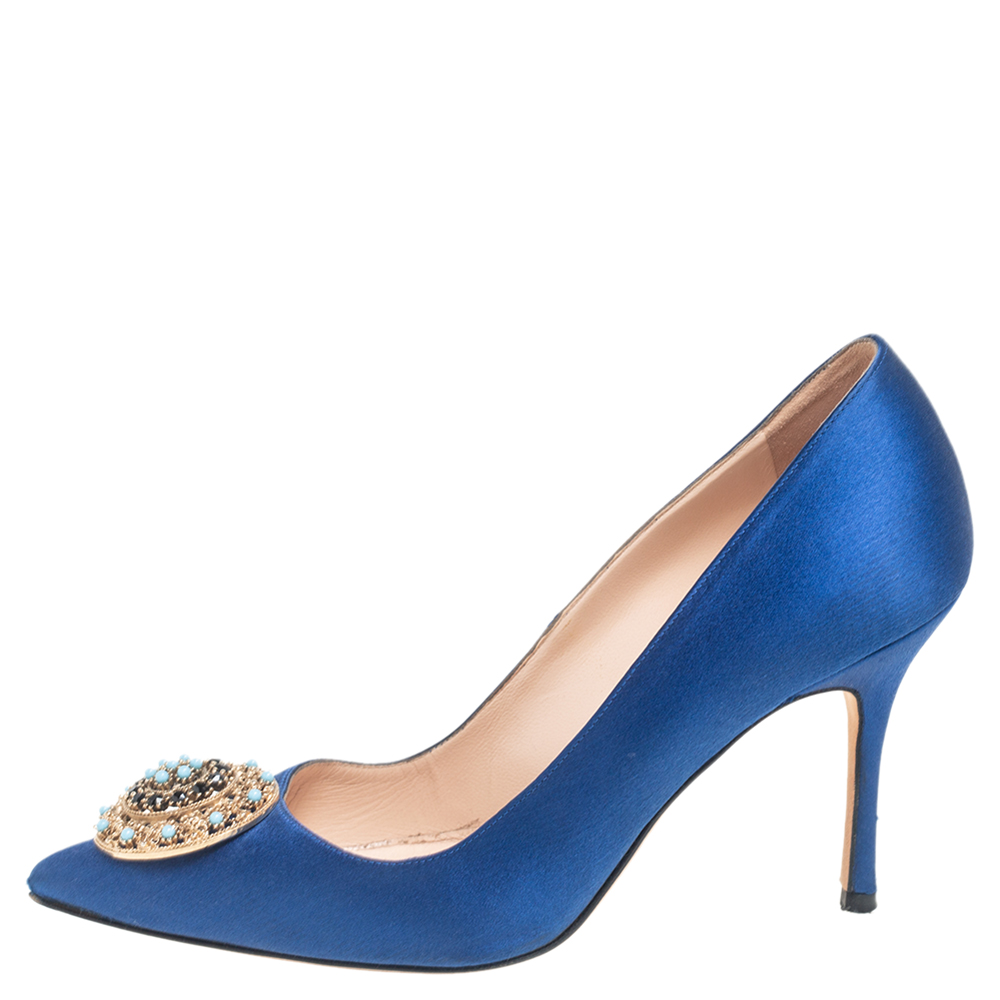 

Manolo Blahnik Royal Blue Satin Round Embellished Buckle Pointed-Toe Pumps Size