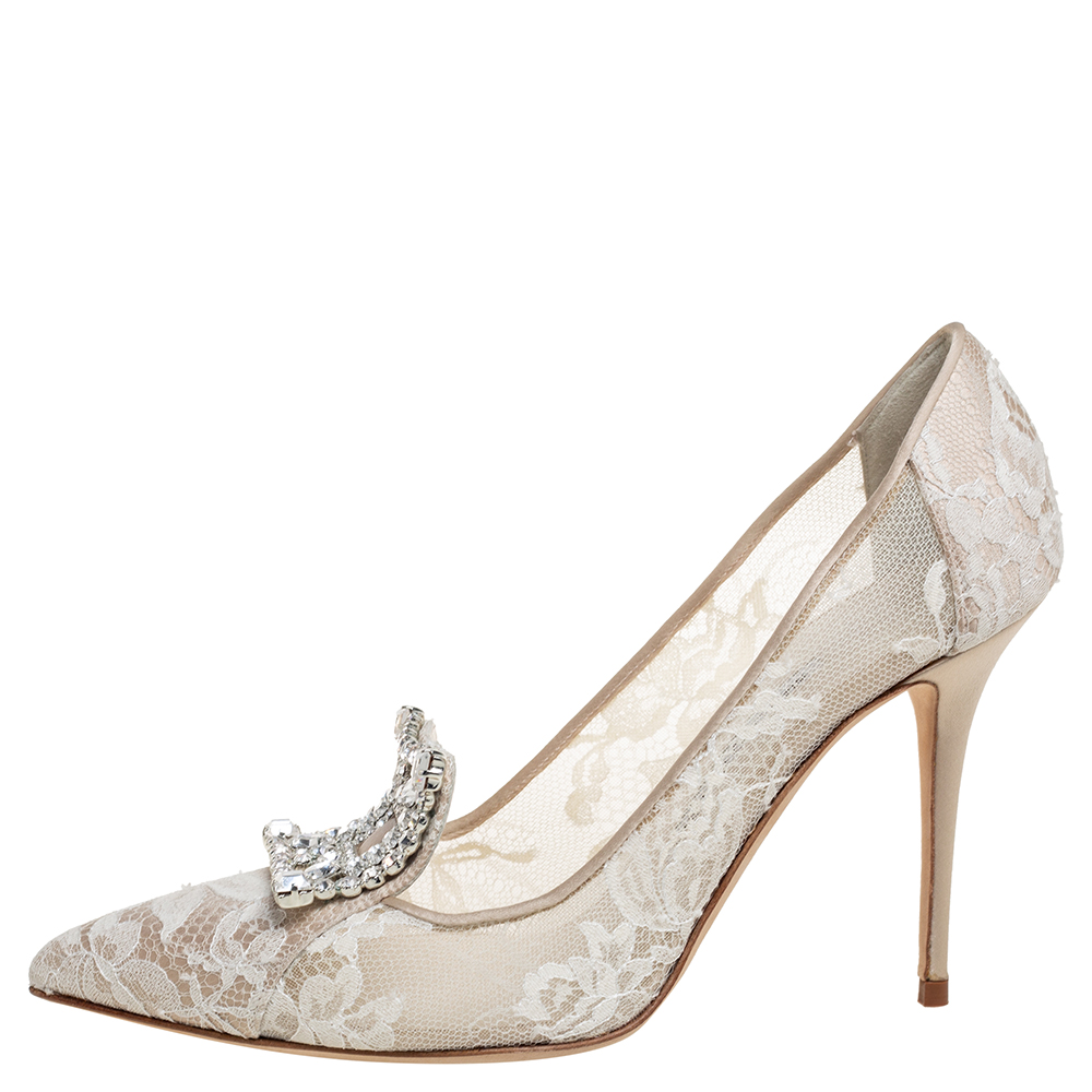 

Manolo Blahnik Ivory Lace Borlak Crystal Embellished Pumps Size, White