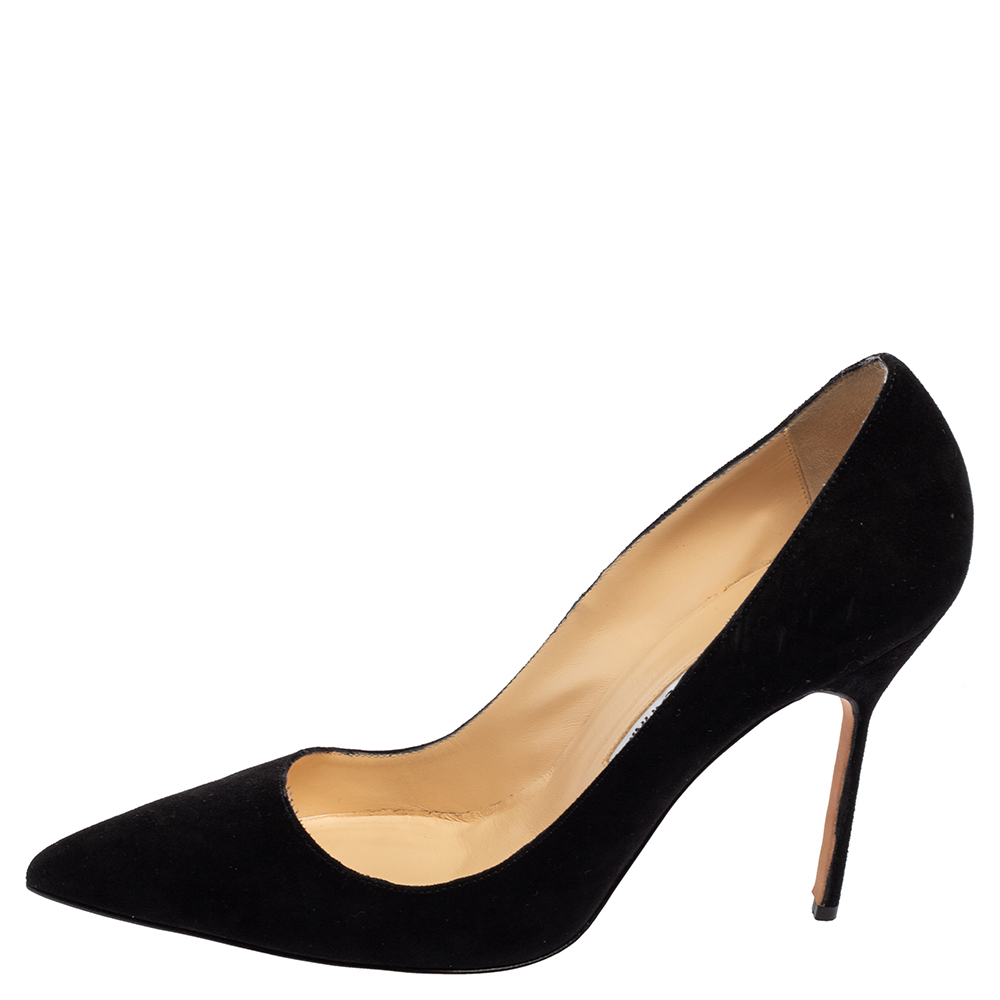 

Manolo Blahnik Black Suede Pointed Toe Pumps Size