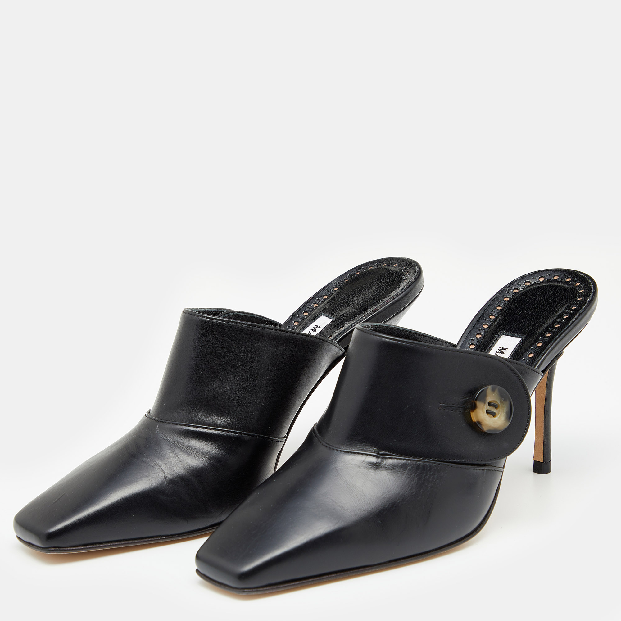 

Manolo Blahnik Black Leather Goluba Mules Size