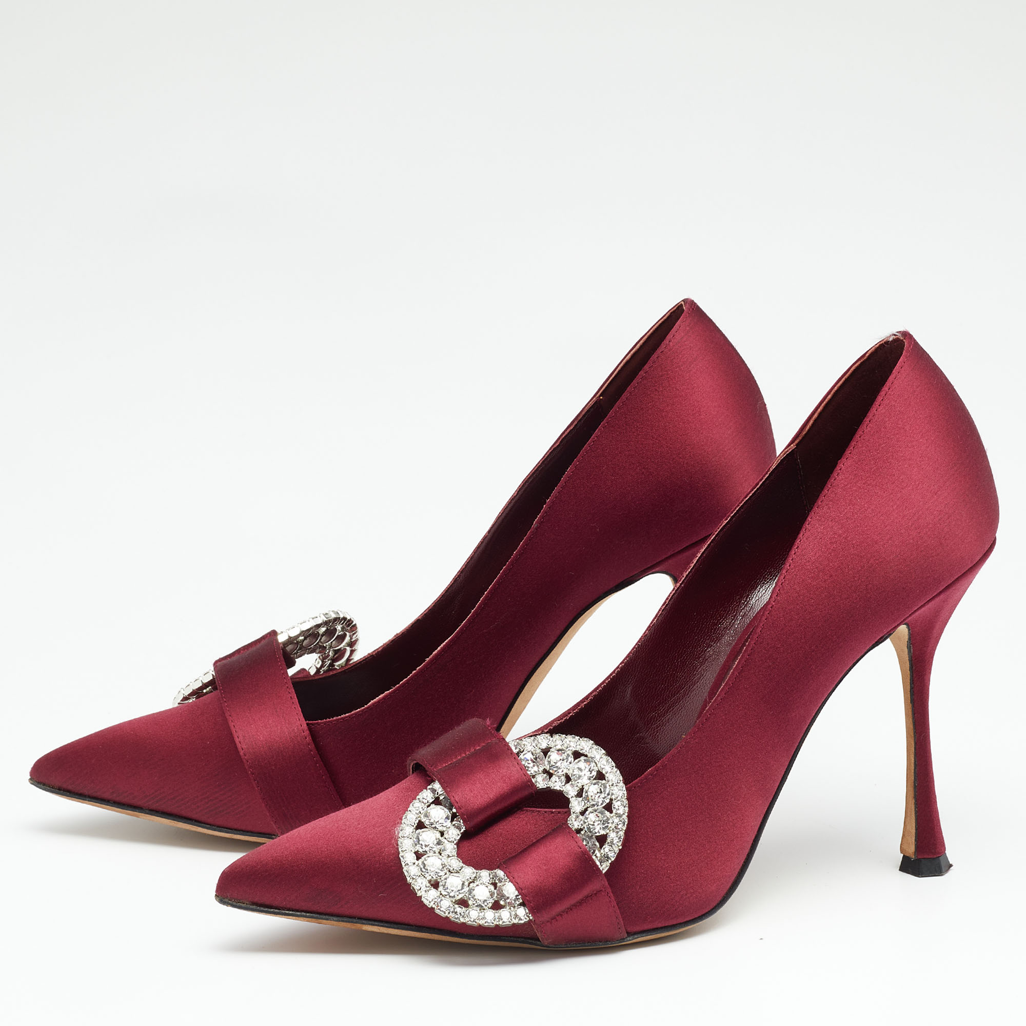 

Manolo Blahnik Burgundy Satin Tartonacri Pumps Size