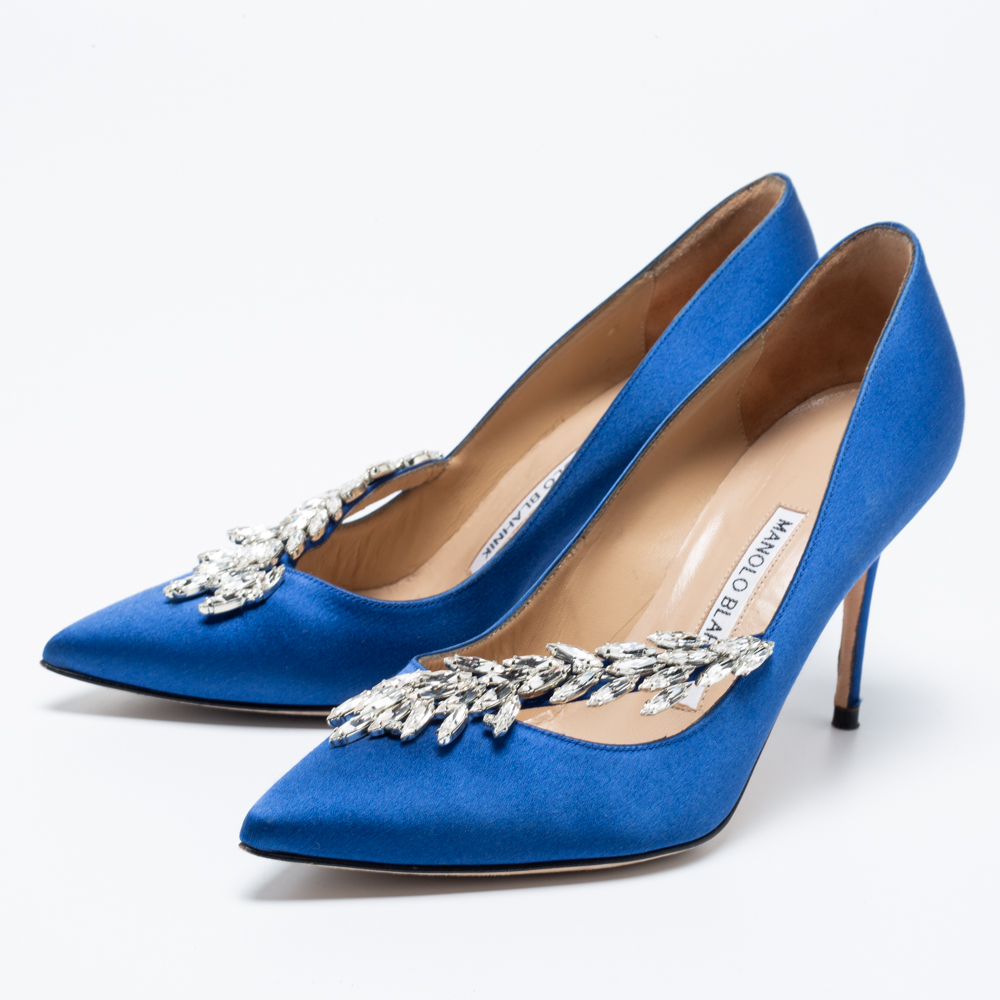 

Manolo Blahnik Royal Blue Satin Nadira Pointed-Toe Pumps Size