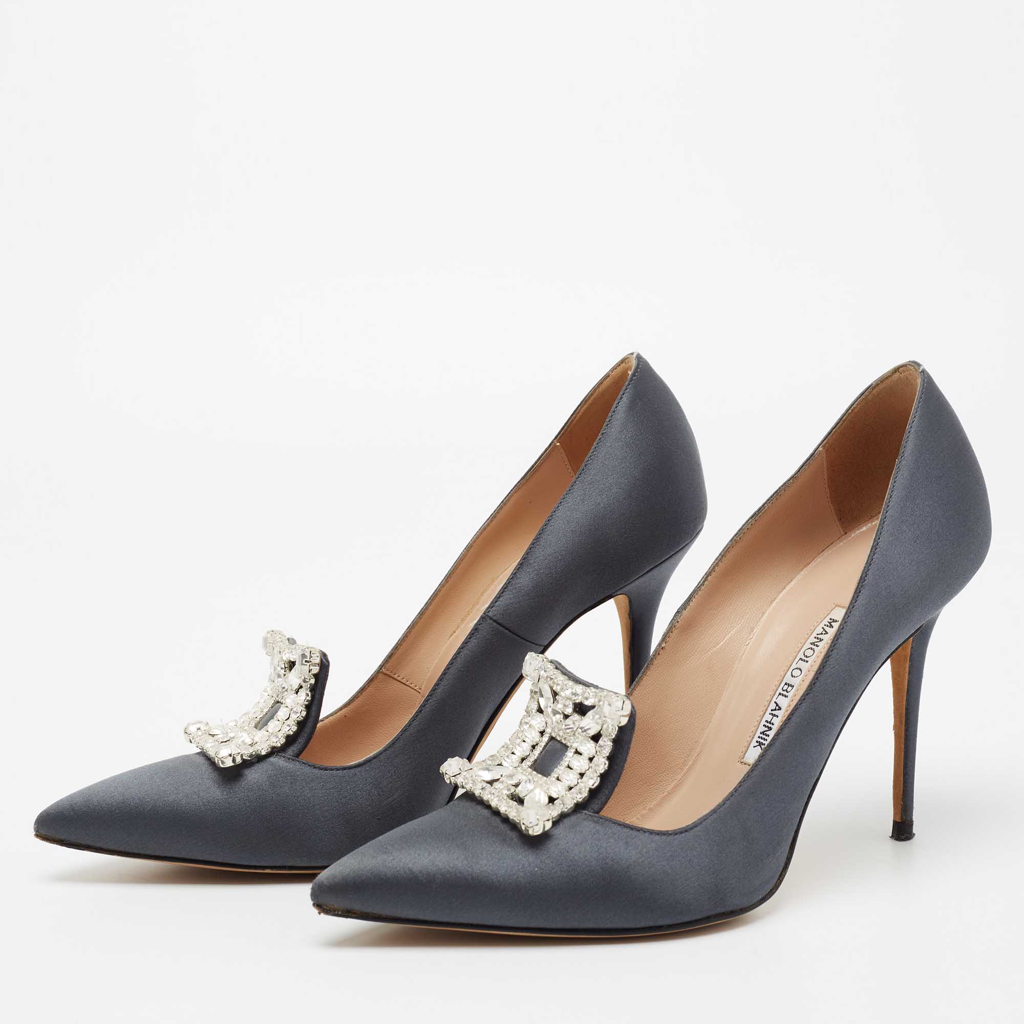 

Manolo Blahnik Grey Satin Crystal Embellished Borlak Pumps Size