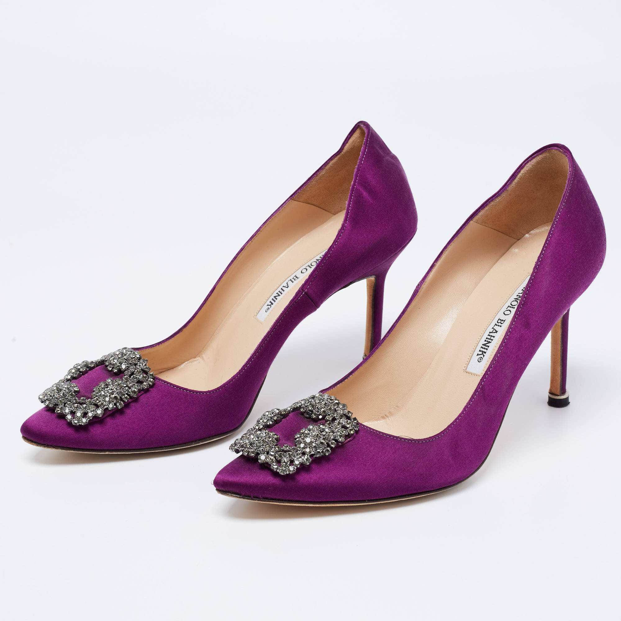 

Manolo Blahnik Purple Satin Hangisi Crystal Embellished Pumps Size