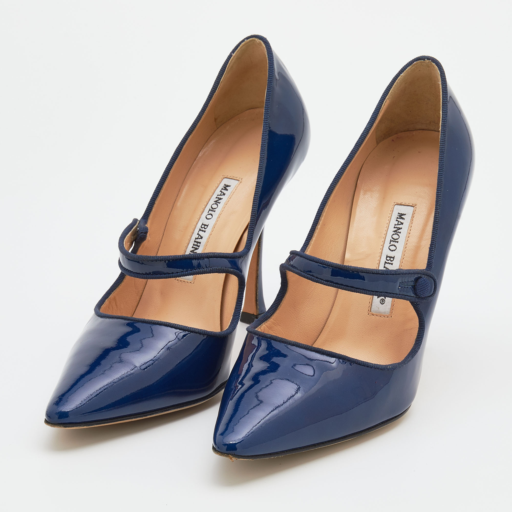 

Manolo Blahnik Deep Blue Patent Leather Pumps Size