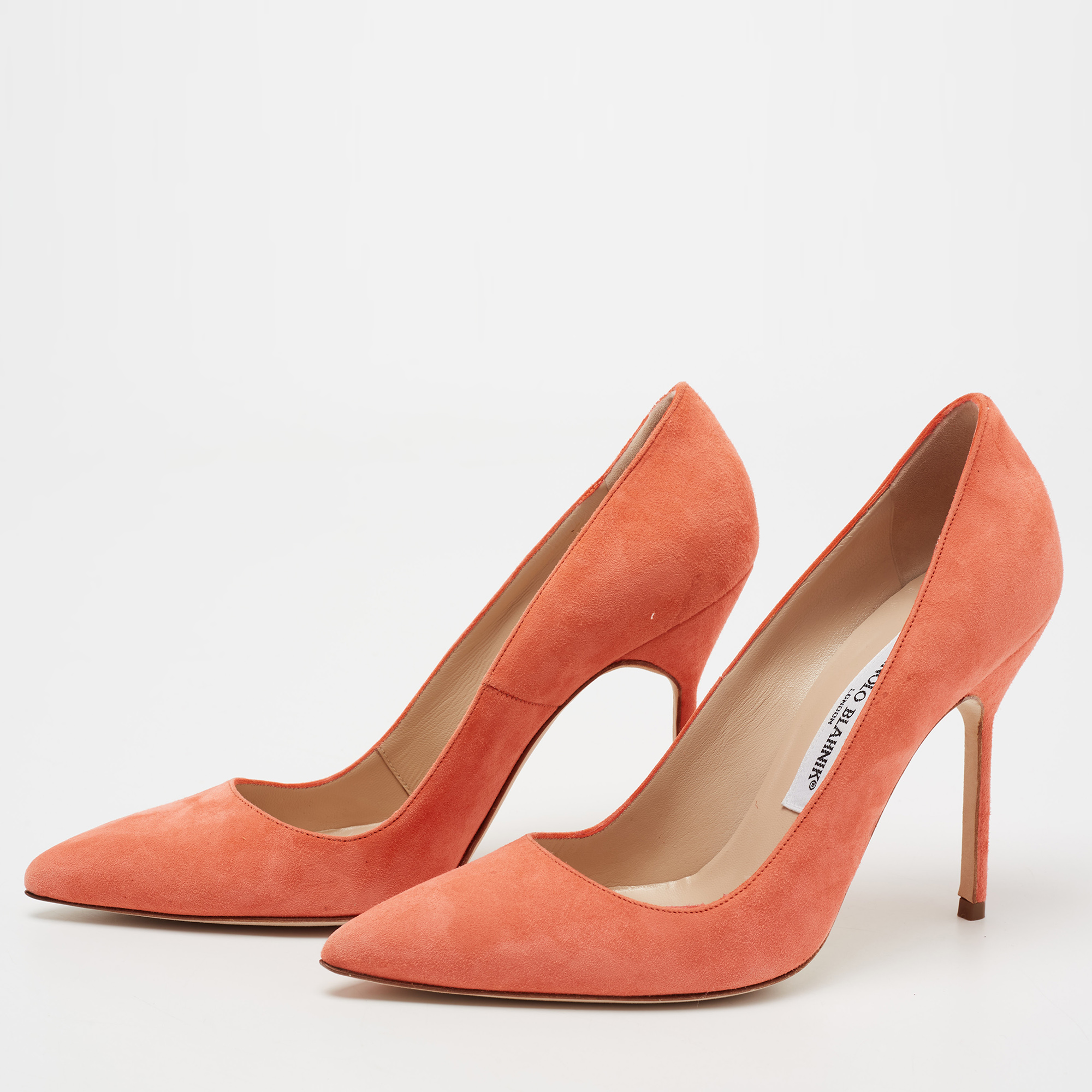 

Manolo Blahnik Coral Orange Suede BB Pointed Toe Pumps Size