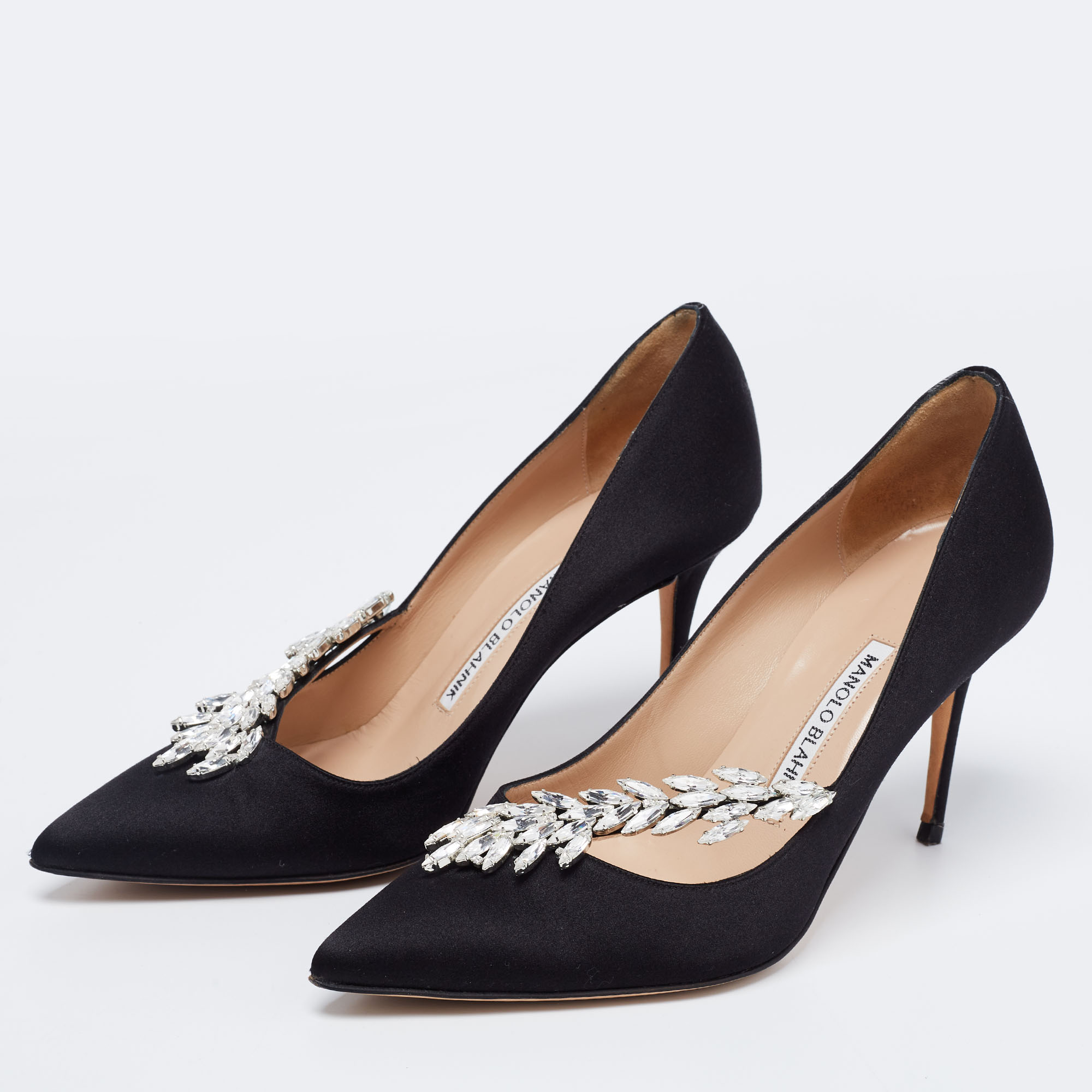 

Manolo Blahnik Black Satin Jewel Nadira Pointed Toe Pumps Size