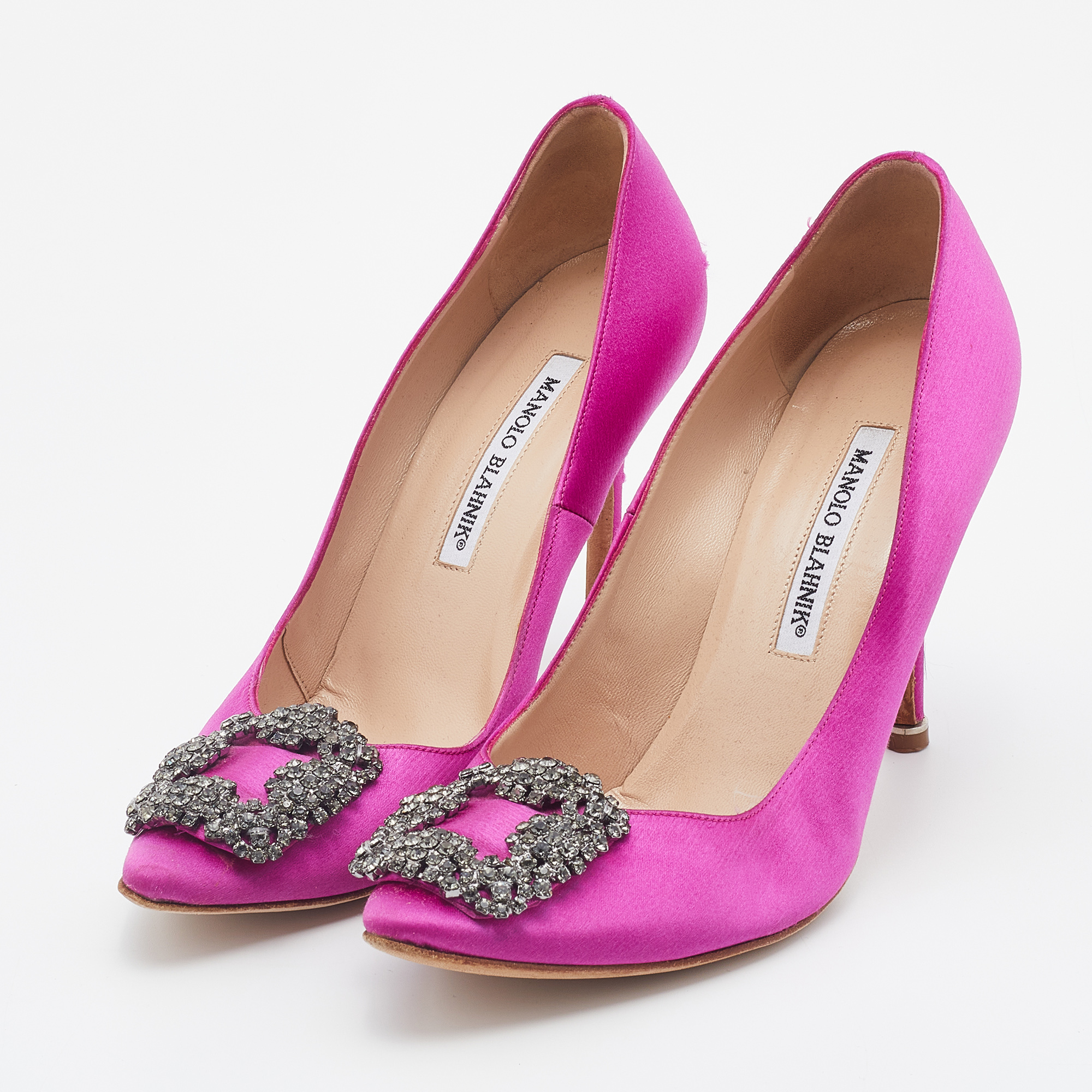 

Manolo Blahnik Pink Satin Hangisi Crystal Embellished Pumps Size