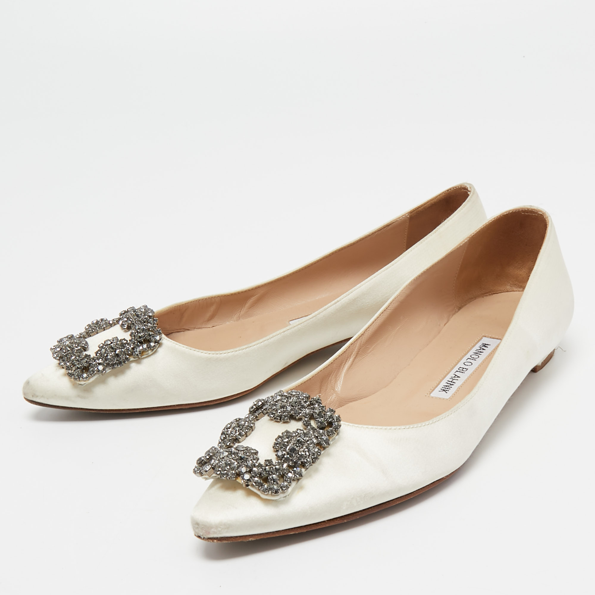 

Manolo Blahnik Off-White Satin Hangisi Ballet Flats Size