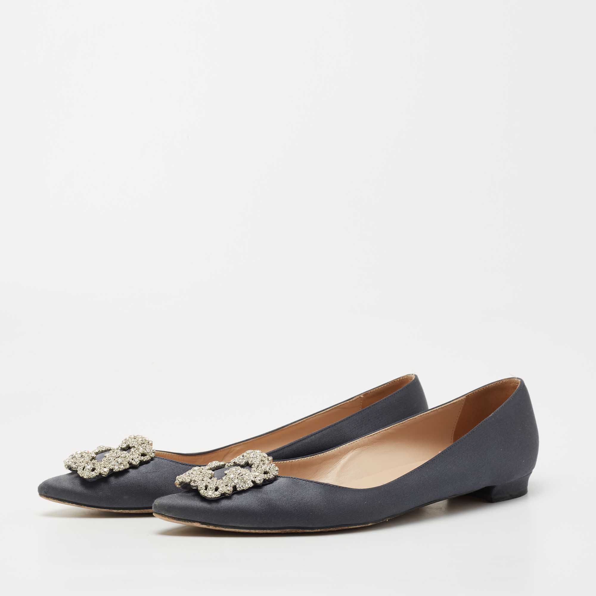 

Manolo Blahnik Grey Satin Hangisi Ballet Flats Size