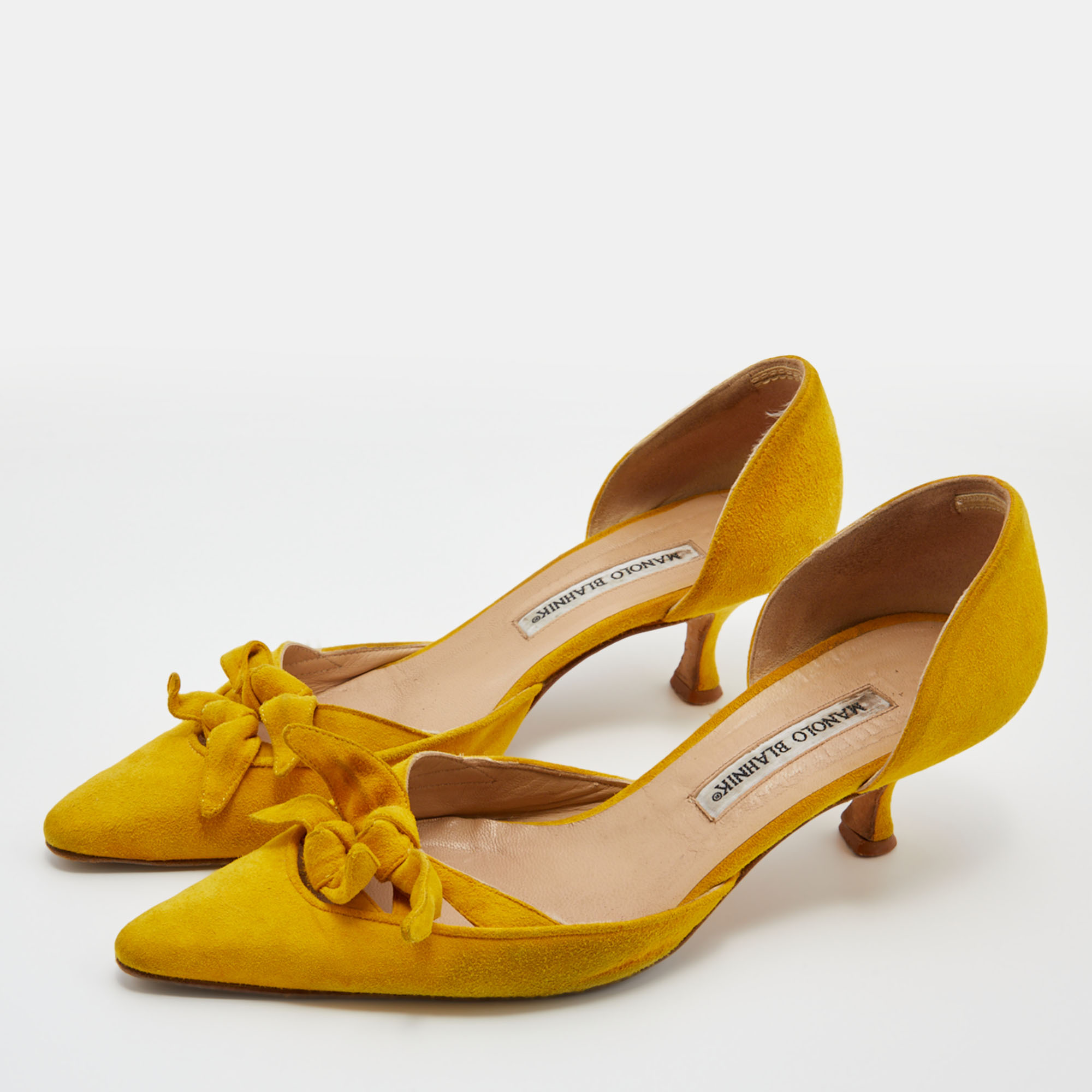 

Manolo Blahnik Suede Pointed Toe Knot Vintage D'orsay Pumps Size, Yellow