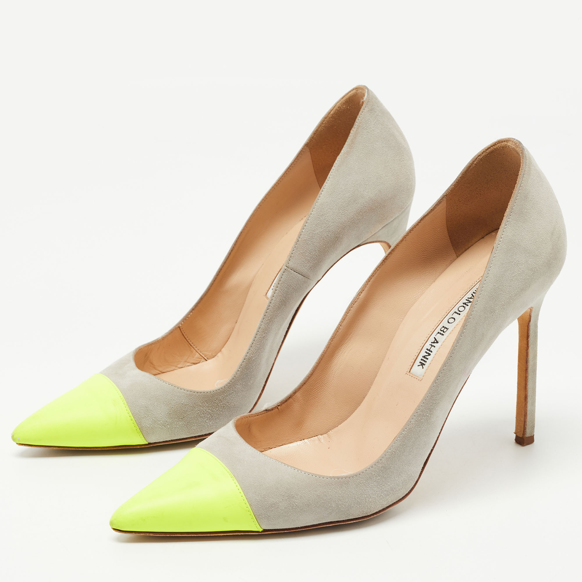 

Manolo Blahnik Grey/Green Suede and Leather BB Pumps Size