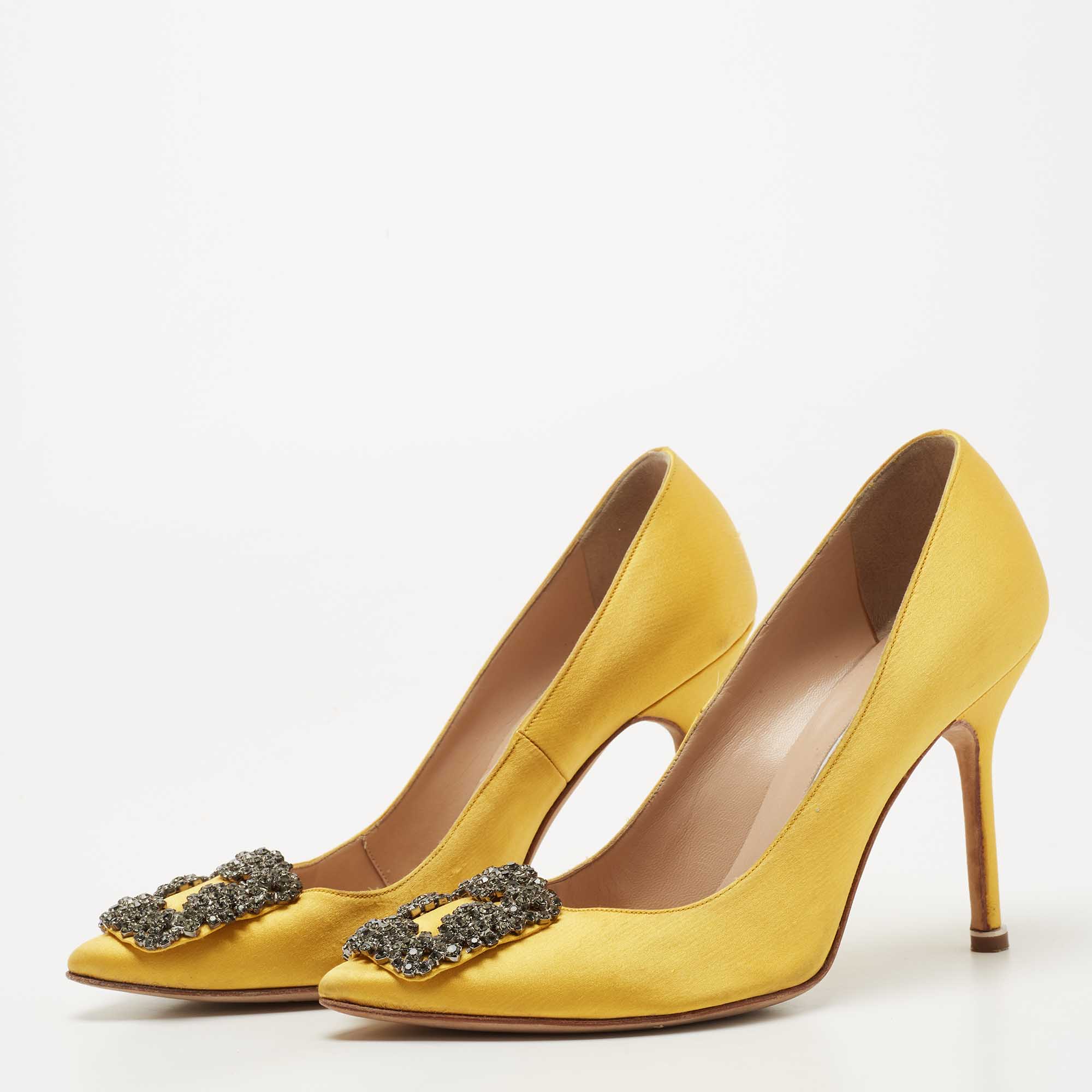 

Manolo Blahnik Yellow Satin Hangisi Pumps Size