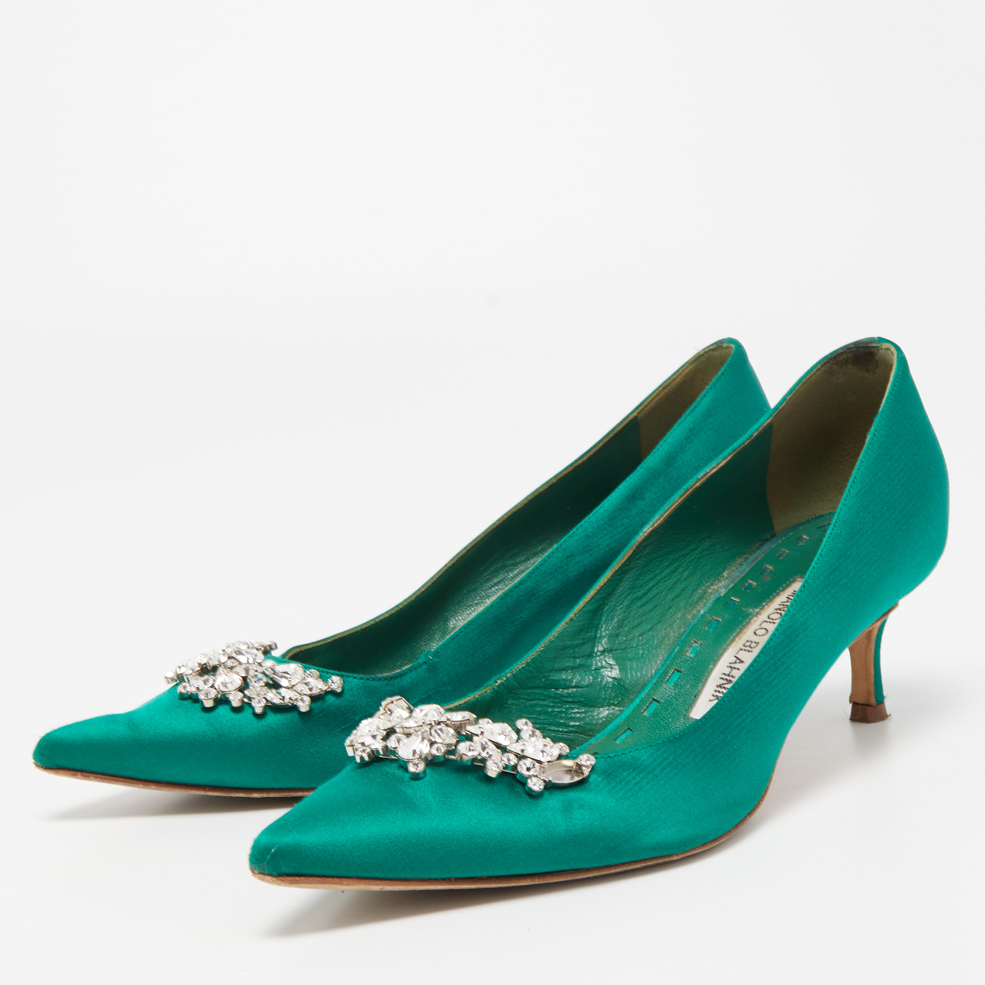 

Manolo Blahnik Green Satin Crystal Embellished Pumps Size
