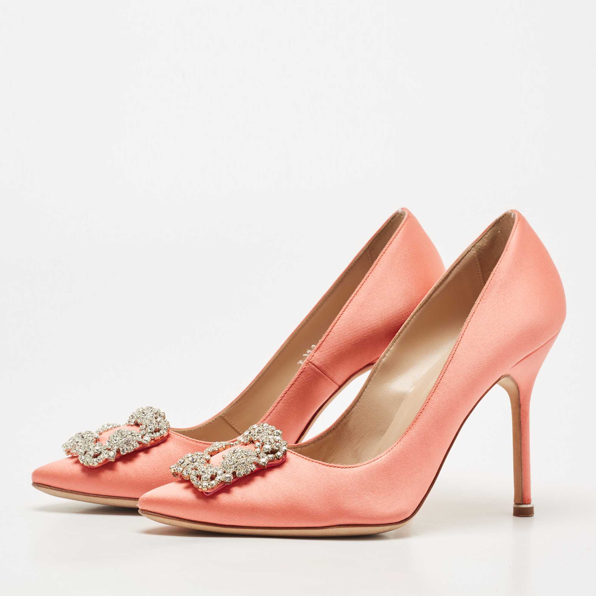 

Manolo Blahnik Orange Satin Hangisi Pumps Size