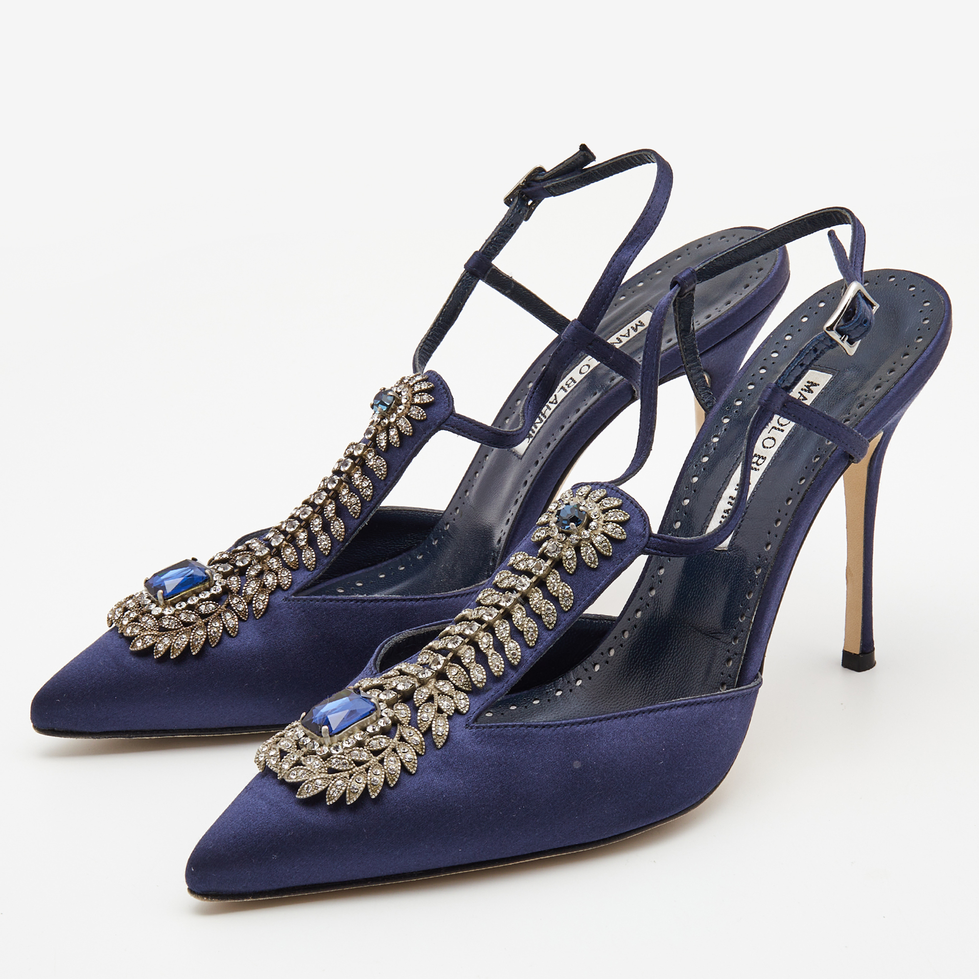 

Manolo Blahnik Navy Blue Satin Jamala Crystal Embellished Pumps Size