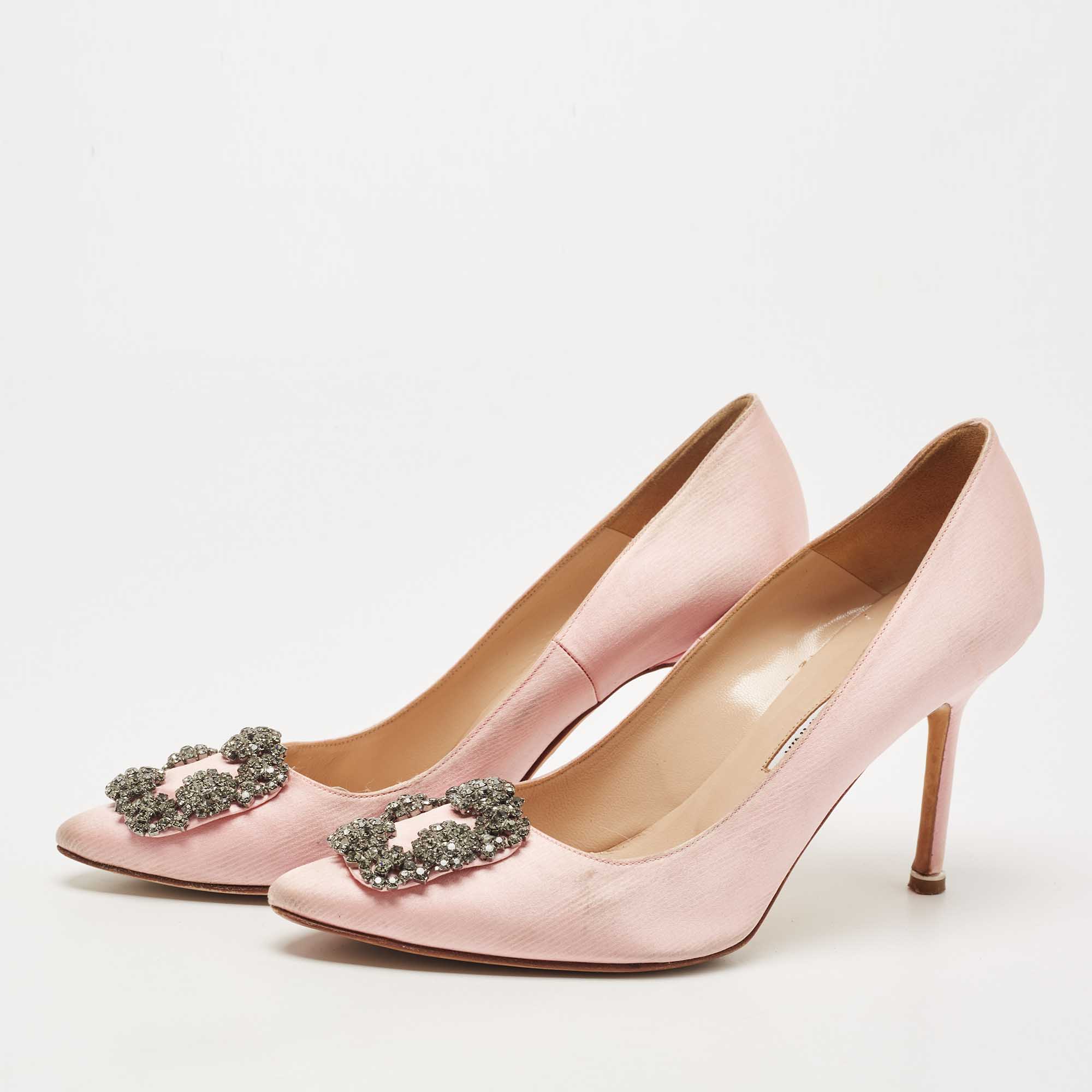 

Manolo Blahnik Pink Satin Hangisi Pumps Size