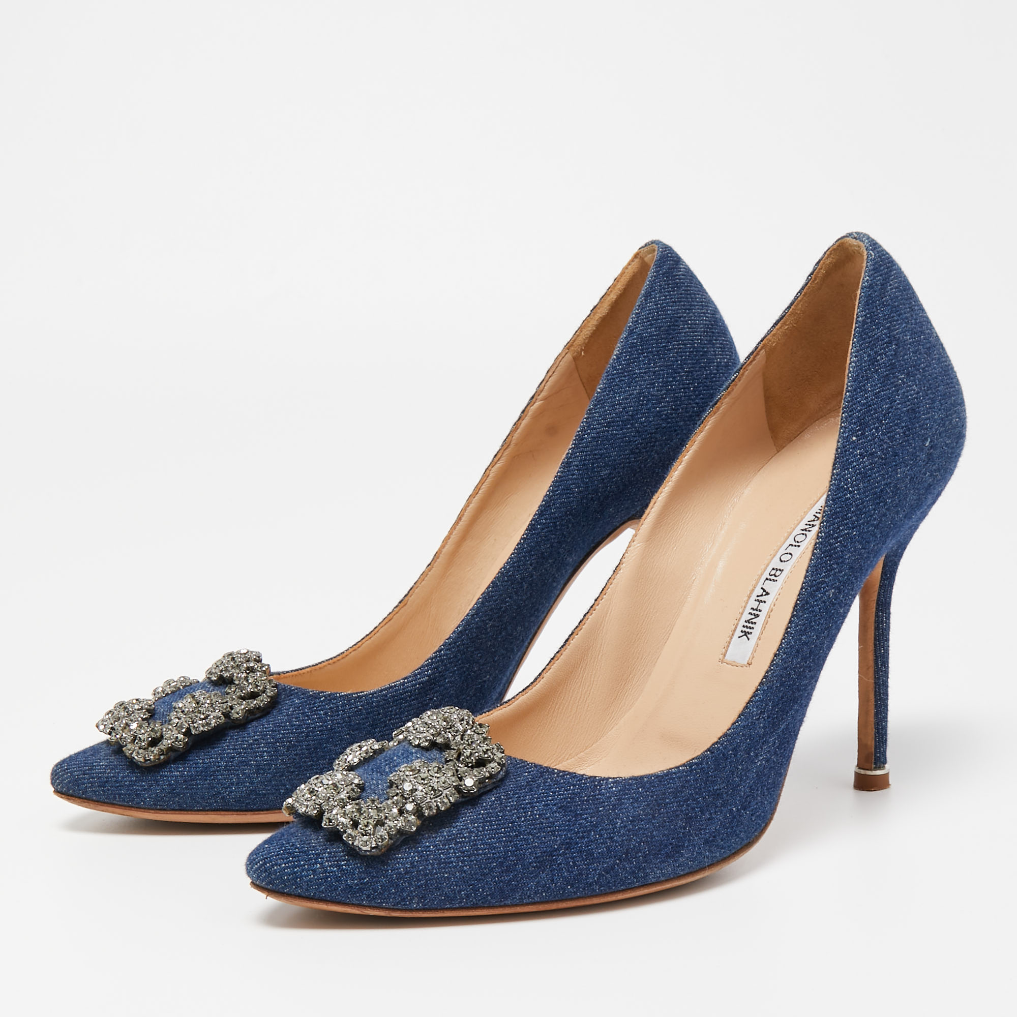 

Manolo Blahnik Blue Denim Hangisi Pumps Size