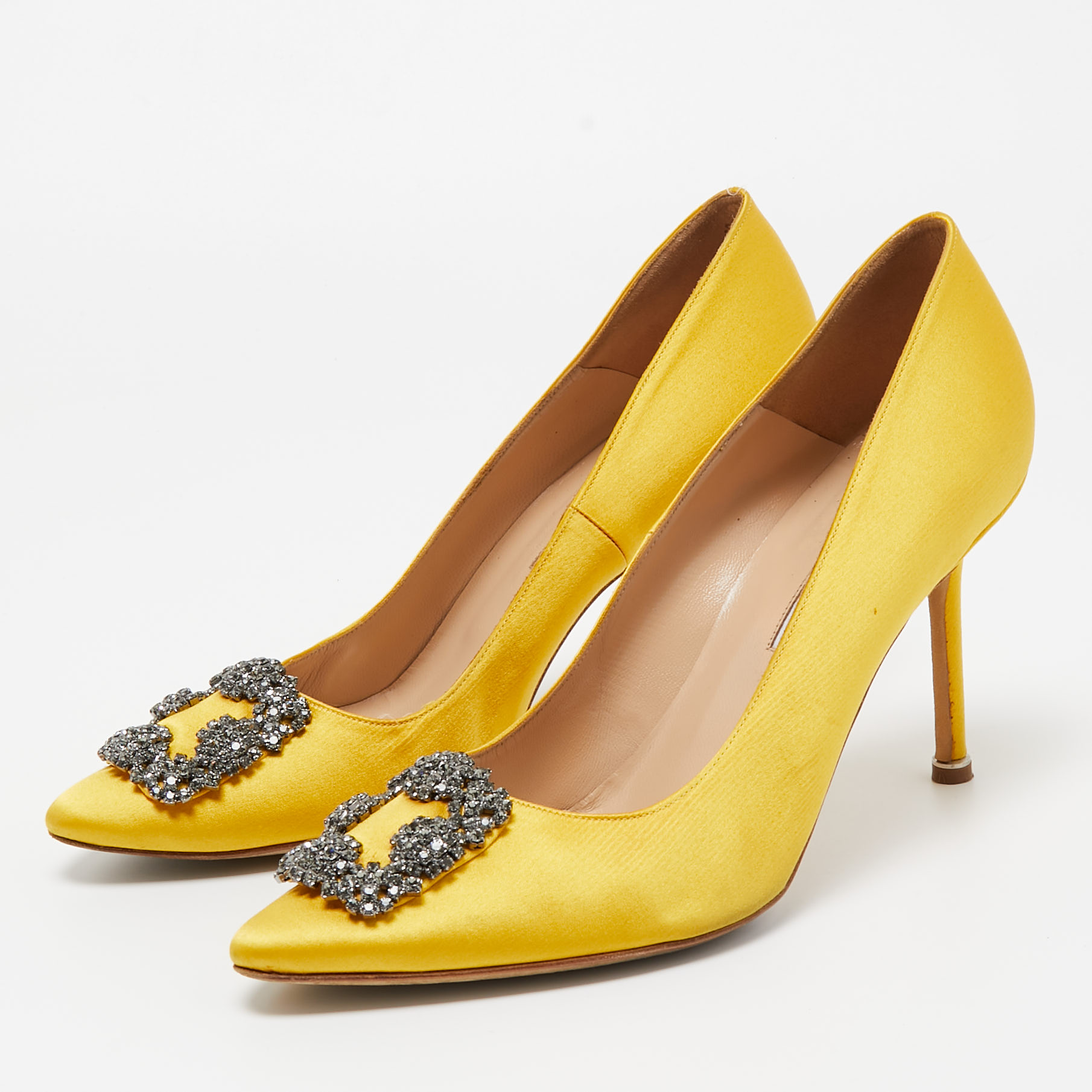 

Manolo Blahnik Yellow Satin Hangisi Pumps Size