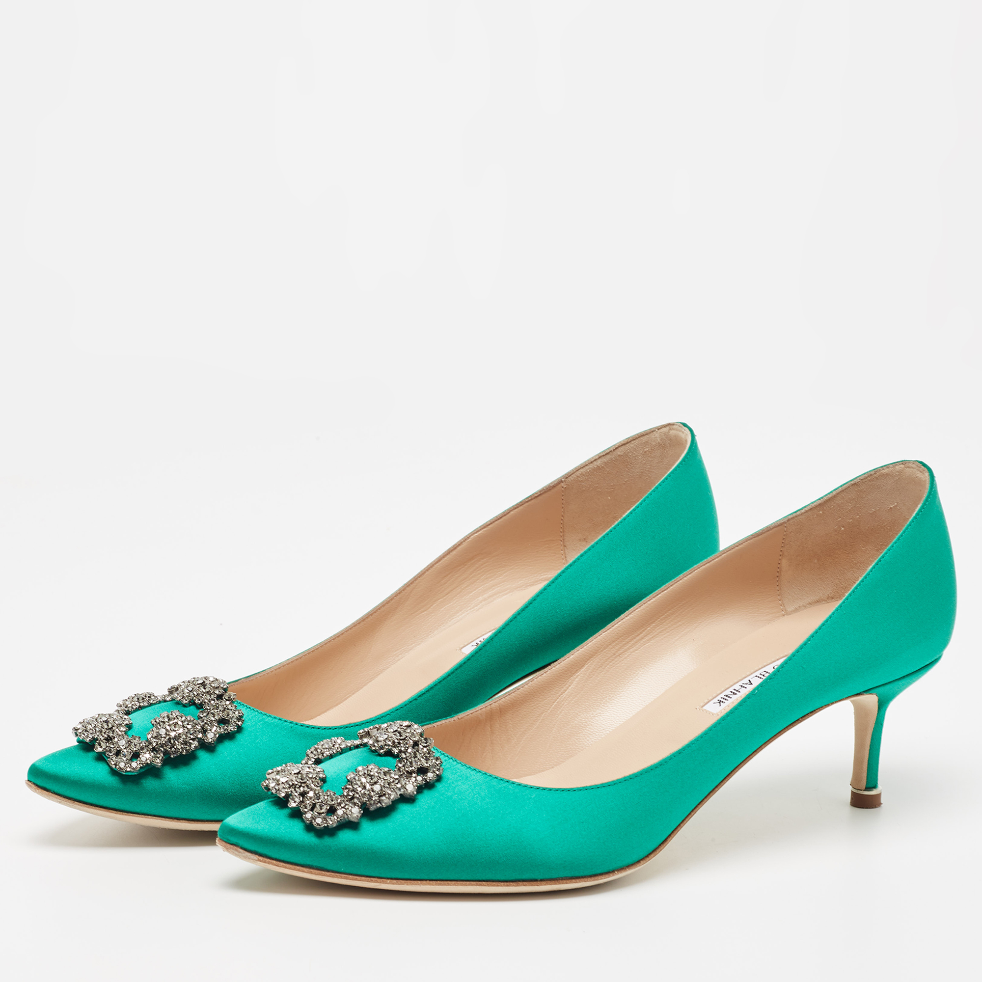 

Manolo Blahnik Green Satin Hangisi Pumps Size