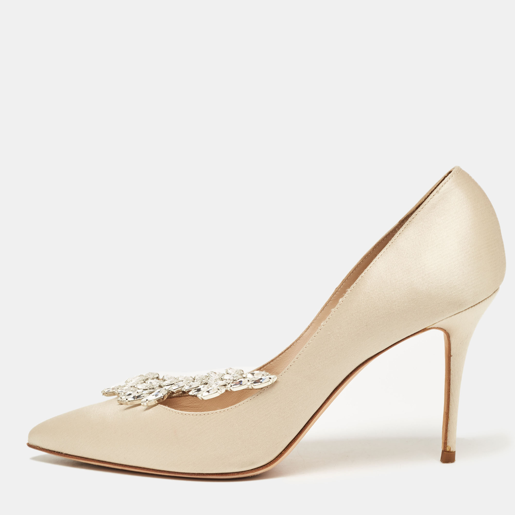 

Manolo Blahnik Beige Satin Nadira Pumps Size