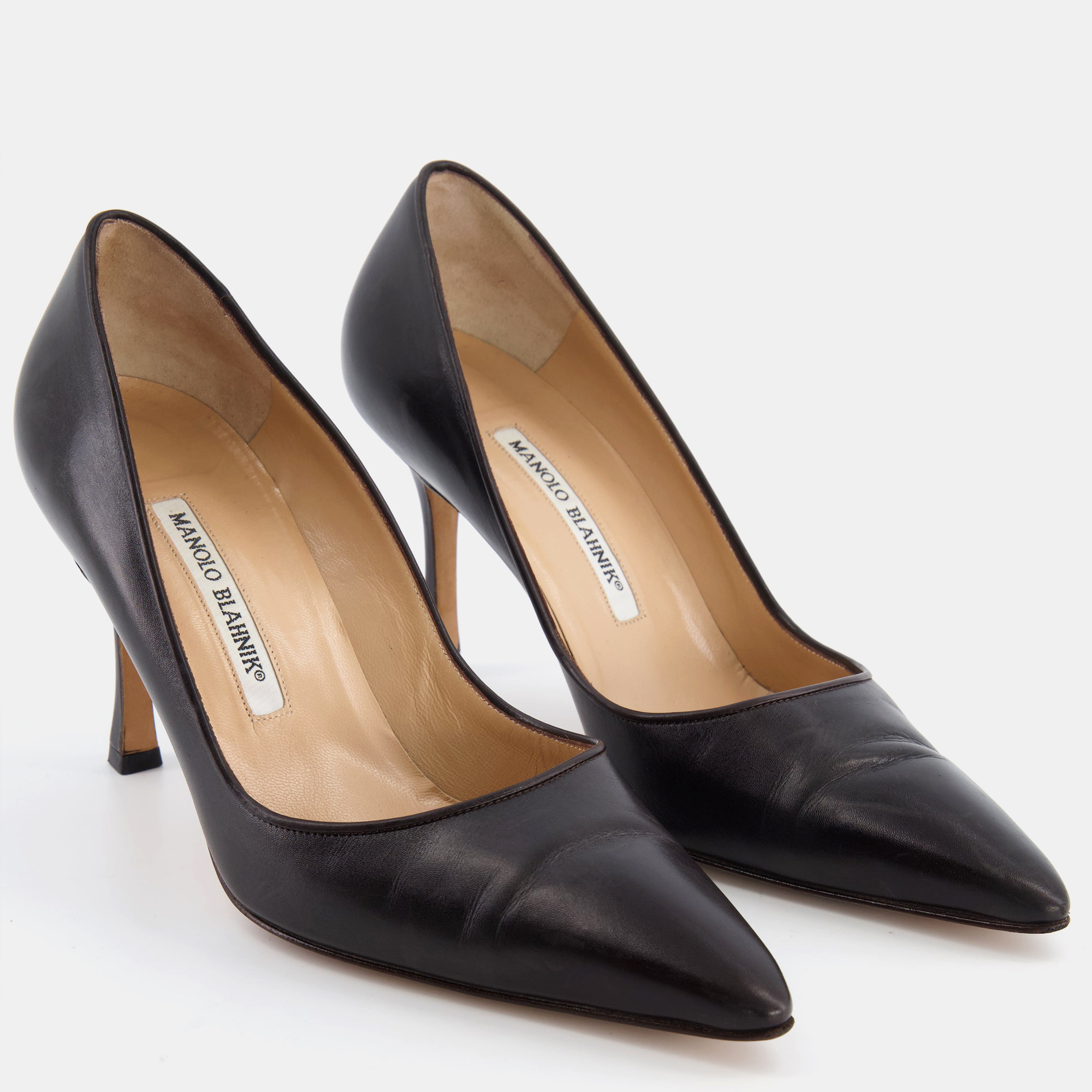 

Manolo Blahnik Black Pointy-Toe Heel Size EU