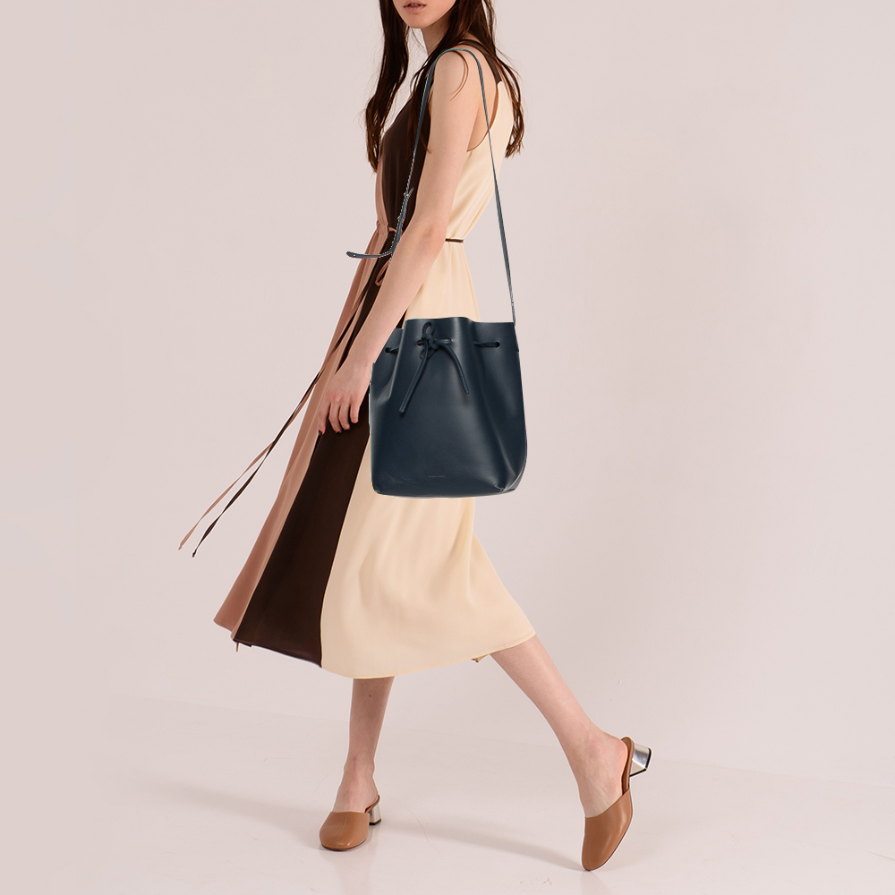 

Mansur Gavriel Navy Blue Leather Drawstring Bucket Bag