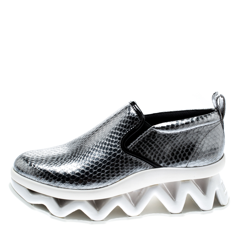 

Marc by Marc Jacobs Metallic Silver Embossed Snakeskin Leather Ninja Wave Platform Slip On Sneakers Size