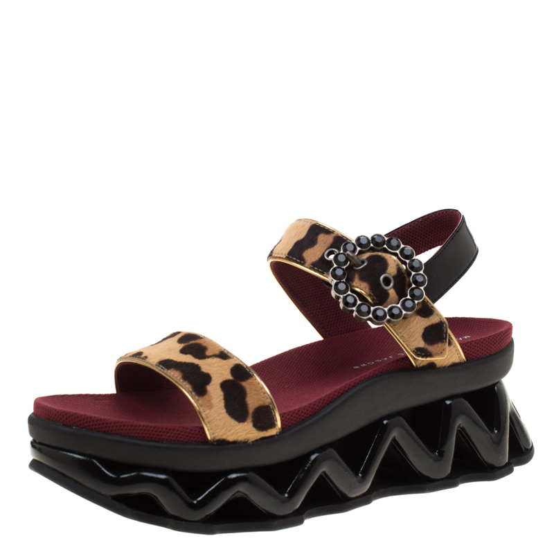 مملوكة مسبقًا Marc by Marc Jacobs Beige Leopard Print Calf Hair Ninja Wave Platform Sandals Size 38