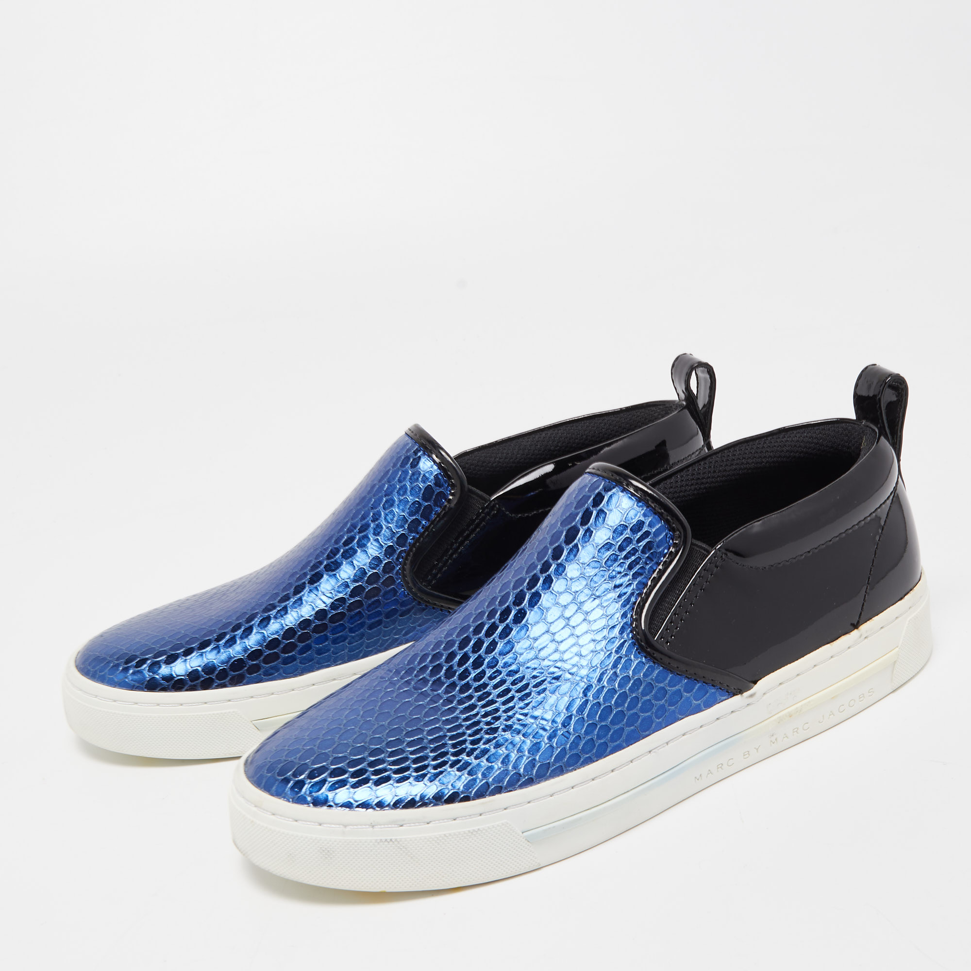 

Marc by Marc Jacobs Blue Python Embossed Leather Broome Slip On Sneakers Size