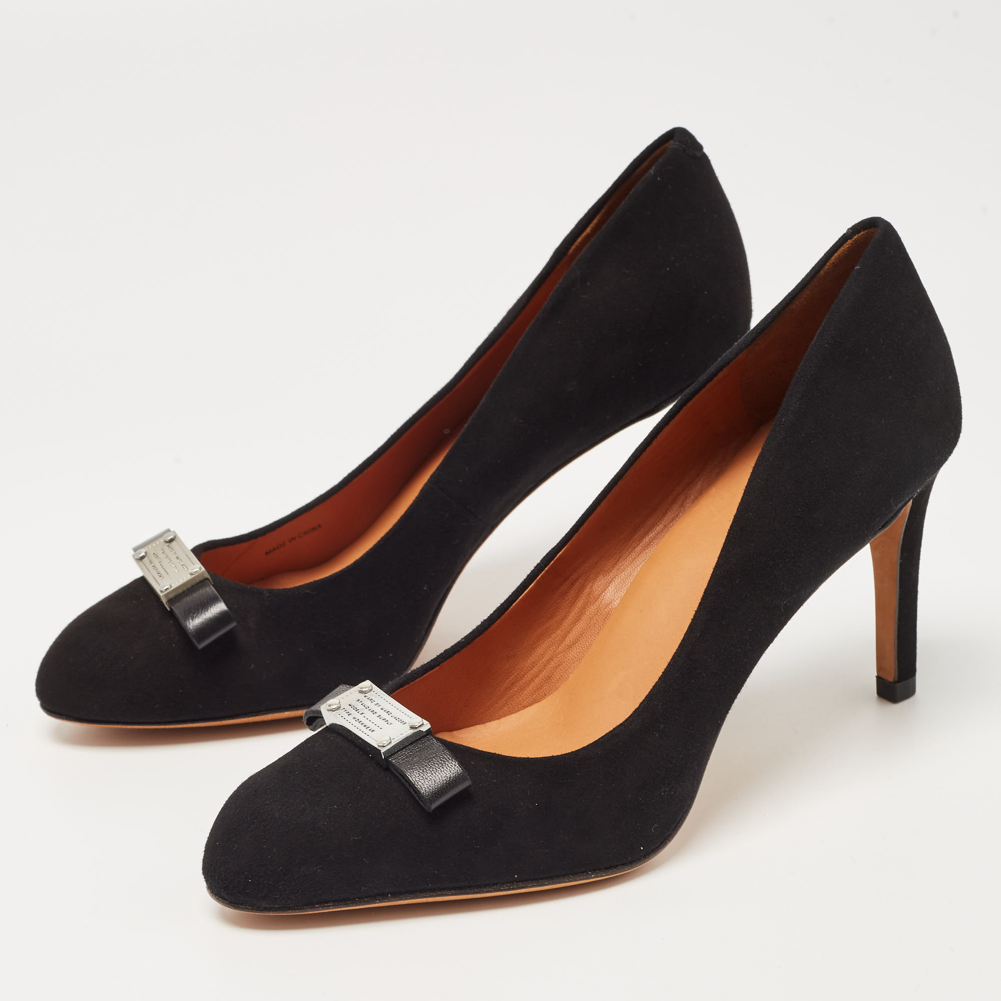 

Marc by Marc Jacobs Black Suede Bow Pumps Size