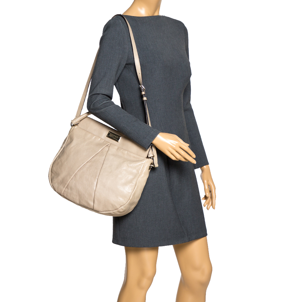 

Marc by Marc Jacobs Beige Leather Classic Q Hillier Hobo
