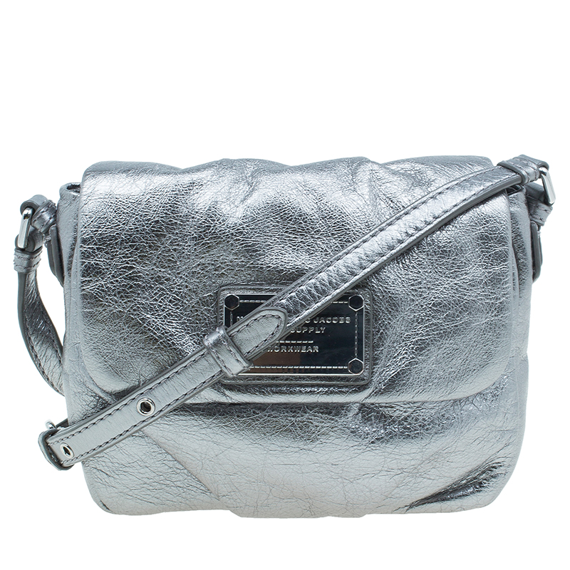 مملوكة مسبقًا Marc by Marc Jacobs Silver Leather Isabelle Cross Body Bag