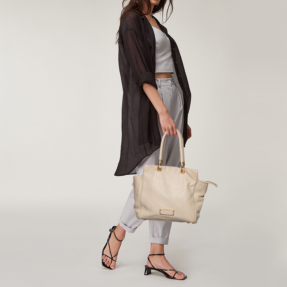 

Marc By Marc Jacobs Cream Leather Too Hot To Handle Tote