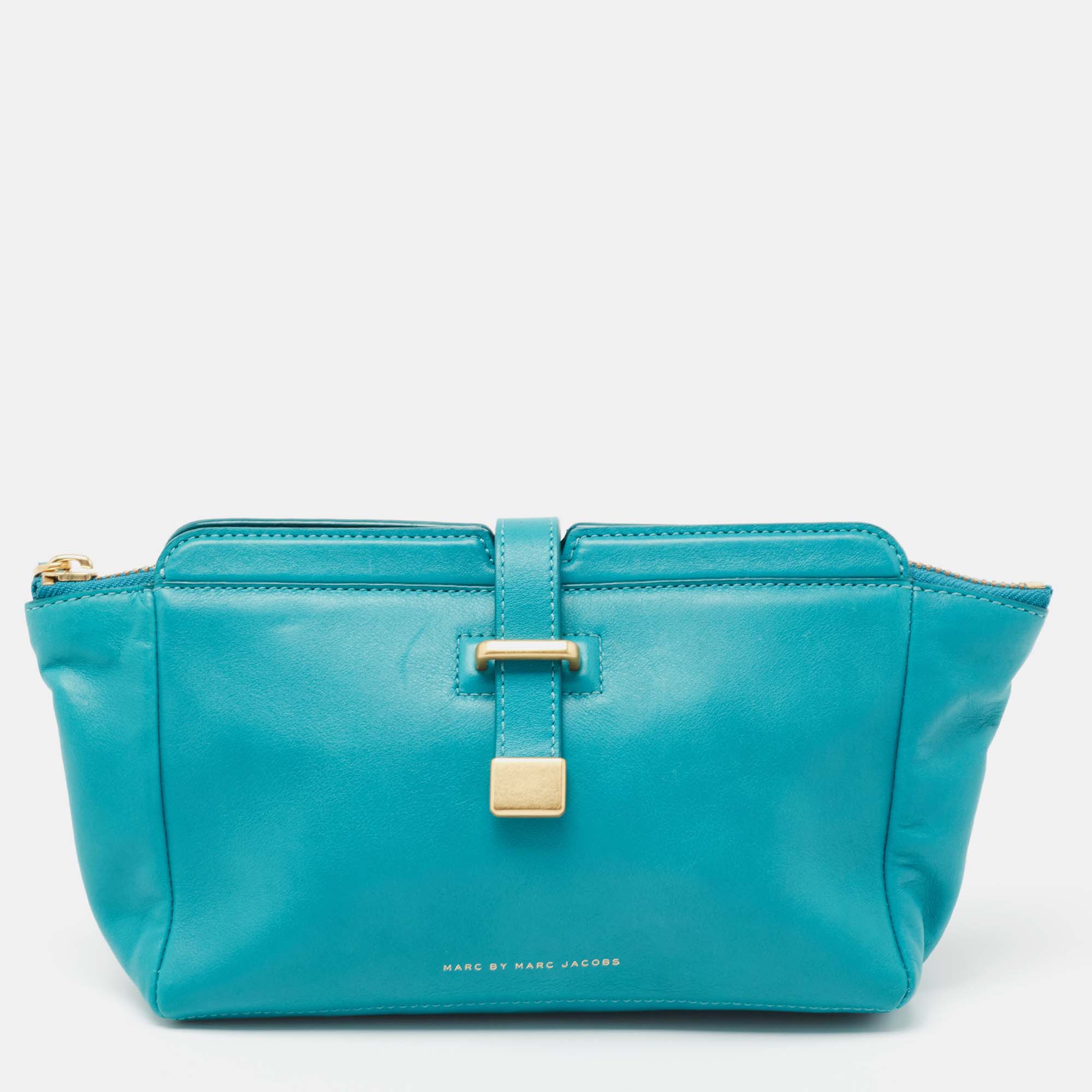 Pre-owned Marc By Marc Jacobs Blue Leather Clutch