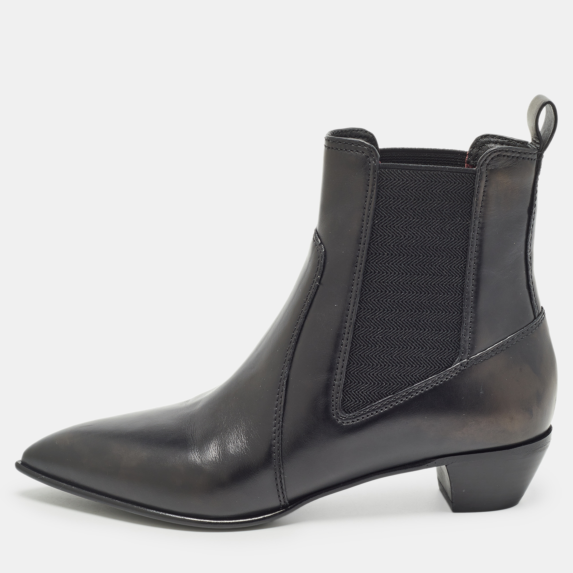

Marc by Marc Jacobs Black Leather Ankle Boots Size