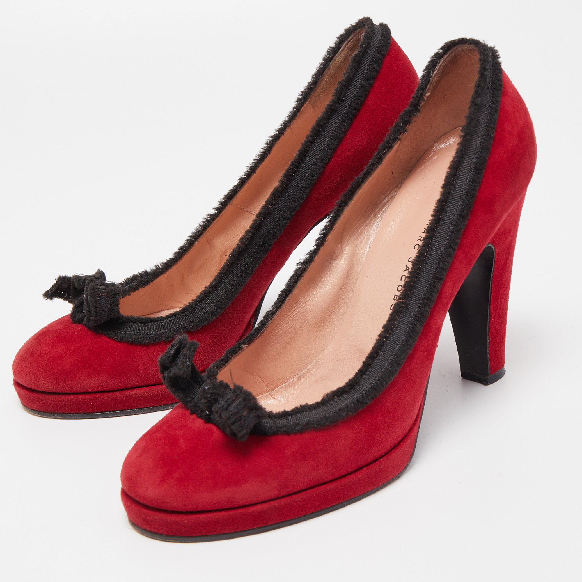 

Marc by Marc Jacobs Red/Black Suede and Fabric Block Heel Pumps Size